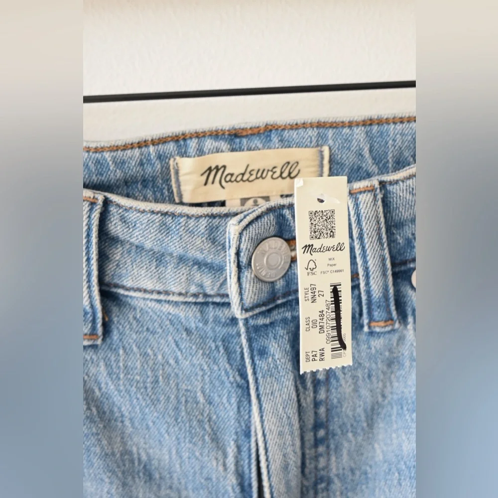 Madewell "Curvy 90's Straight" Jeans - Picture 9 of 11